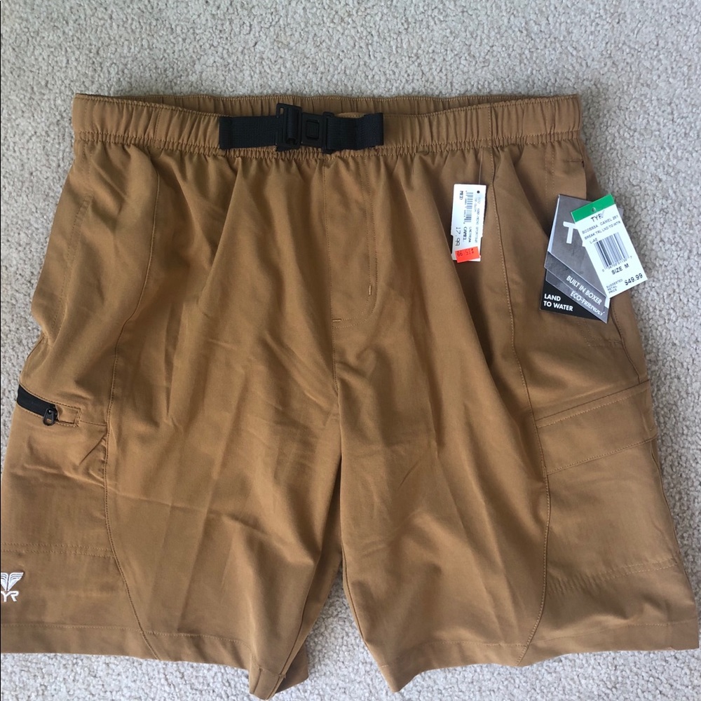 TYR trail to land camel shorts NWT
